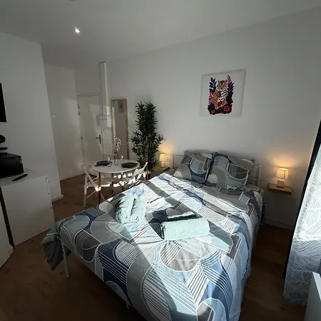 A 10 Min De La Gare Apartmán